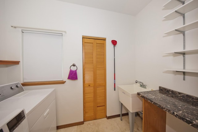 15-1697 7th Ave, Keaau, HI 96749 - laundry area featuring independent washer and dryer and baseboards