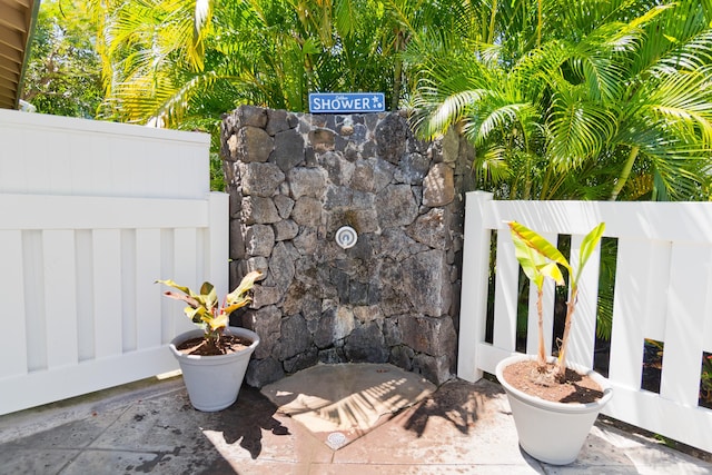 75-6081 Alii Dr Unit D104, Kailua-Kona, HI 96740 - view of patio