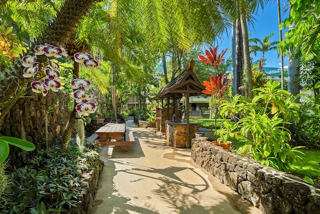 5061 Lawai Rd Unit 333, Koloa, HI 96756 - view of patio