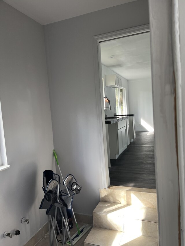 16-2064 Azure Dr, Pahoa, HI 96778 - hallway featuring baseboards