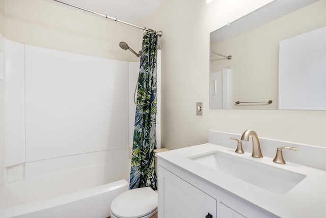 77-305 Kalani Way Unit 6, Kailua-Kona, HI 96740 - bathroom featuring vanity, shower / bathtub combination with curtain, and toilet