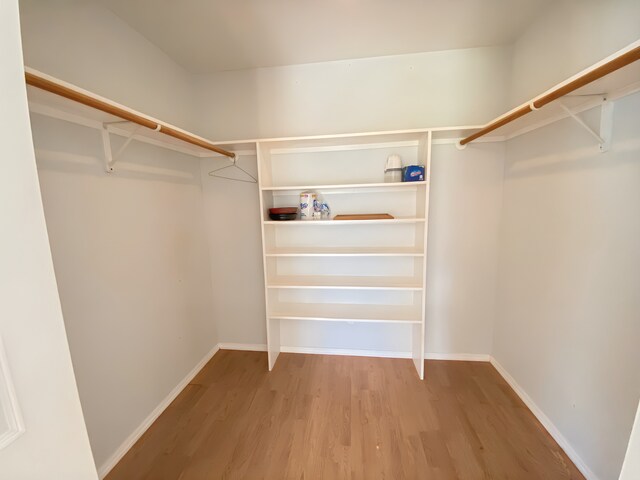 15-1676 6th Ave, Keaau, HI 96749 - spacious closet with wood finished floors