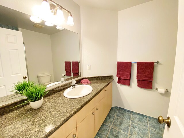 15-1676 6th Ave, Keaau, HI 96749 - bathroom featuring vanity and toilet