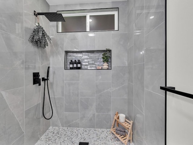 16-2112 Tangerine Dr, Pahoa, HI 96778 - bathroom featuring tiled shower