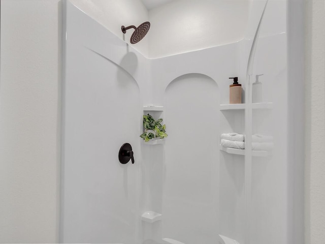 16-2112 Tangerine Dr, Pahoa, HI 96778 - bathroom featuring a shower