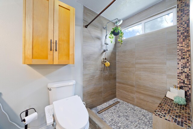 15-1506 23rd Ave, Keaau, HI 96749 - full bathroom with a tile shower and toilet