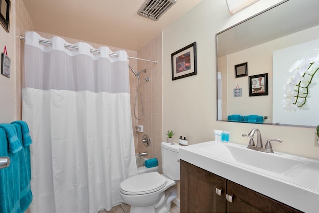 75-5719 Alii Dr Unit 414, Kailua-Kona, HI 96740 - bathroom with vanity, toilet, and shower / bathtub combination with curtain