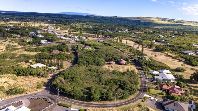 Kaulua Cir, Naalehu, HI 96772