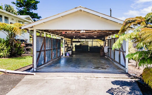 394 Haili St, Hilo, HI 96720 - view of horse barn