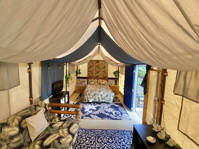 11-3141 Ala Kapena, Volcano, HI 96785 - bedroom with access to outside