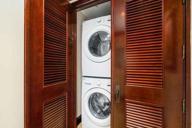 4-820 Kuhio Hwy Unit C306, Kapaa, HI 96746 - washroom featuring stacked washer / dryer
