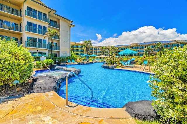 4-820 Kuhio Hwy Unit C306, Kapaa, HI 96746 - view of community pool