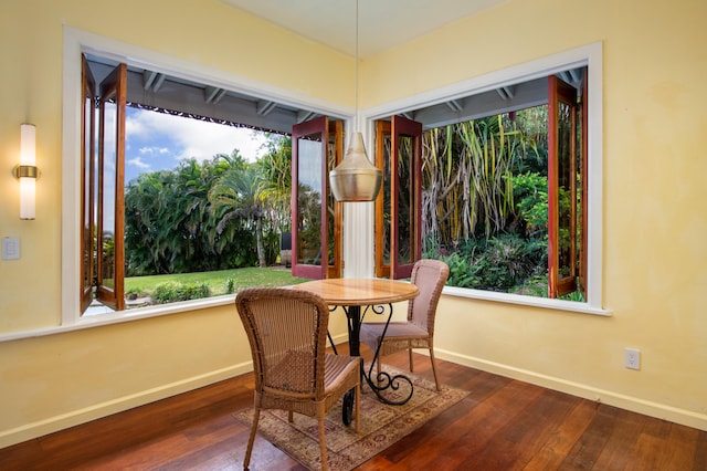 44-2325 Middle Rd, Honokaa, HI 96727 - dining space with baseboards and hardwood / wood-style floors