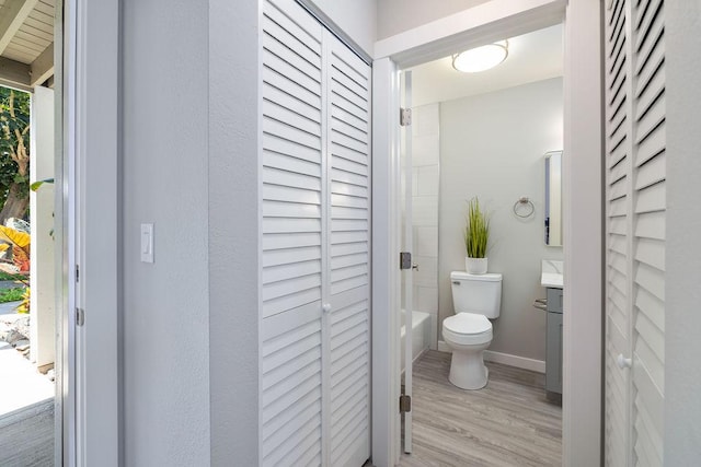 68-3890 Lua Kula St Unit 1104, Waikoloa, HI 96738 - bathroom featuring vanity, a closet, and toilet