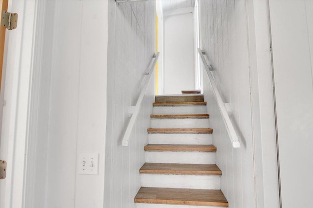 11-3953 Liona St, Volcano, HI 96785 - view of stairs