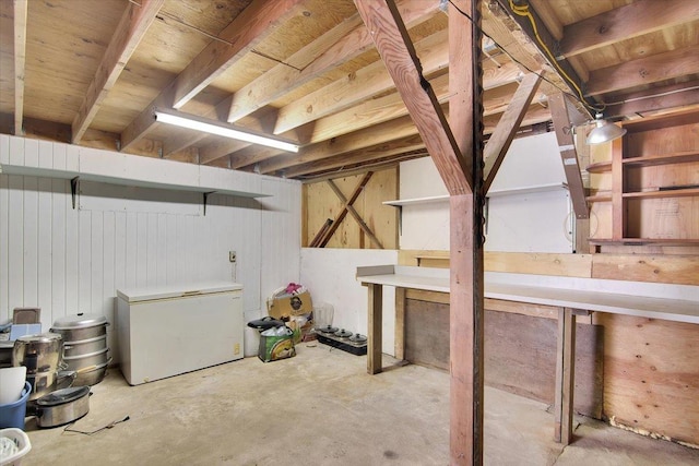 11-3953 Liona St, Volcano, HI 96785 - unfinished below grade area featuring white refrigerator