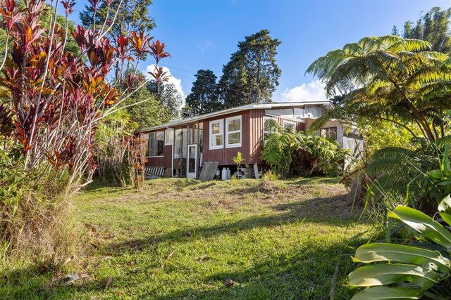 32-520 Piha Kahuku Rd, Ninole, HI 96773 - rear view of house with a yard