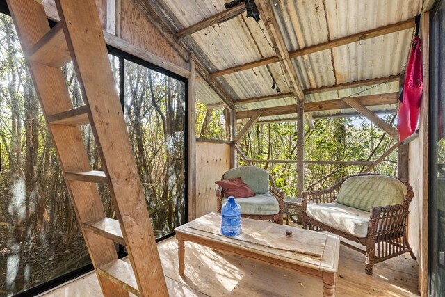 32-520 Piha Kahuku Rd, Ninole, HI 96773 - sunroom with vaulted ceiling