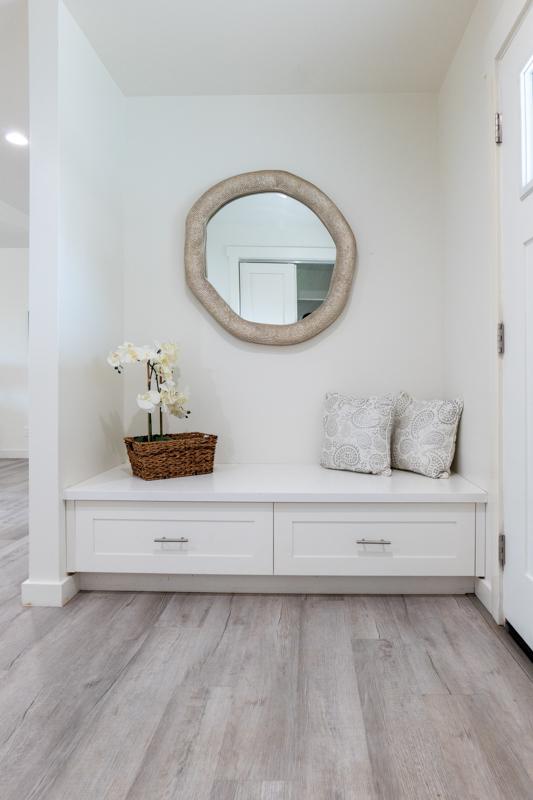68-1787 Niu Haohao Pl, Waikoloa, HI 96738 - mudroom featuring light wood-type flooring and baseboards