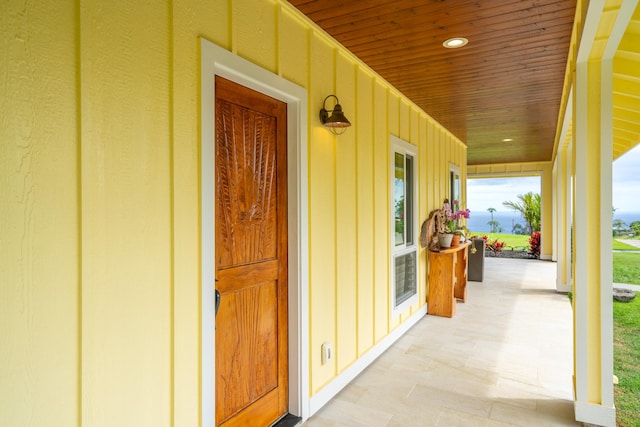 48-5319 Kukuihaele Rd, Honokaa, HI 96727 - entrance to property with a porch and board and batten siding