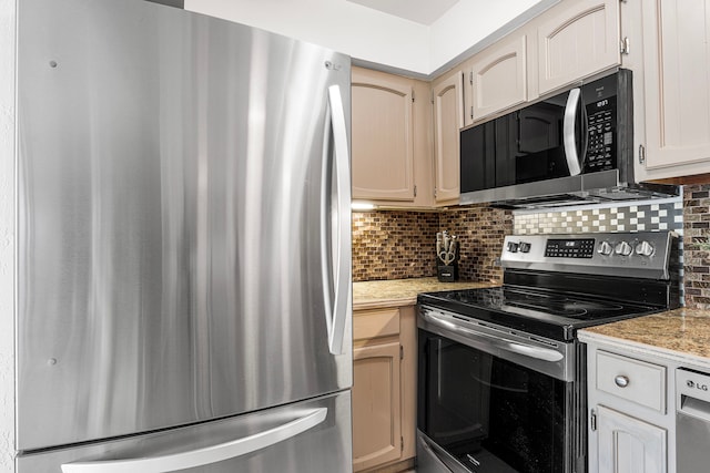 75-6082 Alii Dr Unit B229, Kailua-Kona, HI 96740 - kitchen with appliances with stainless steel finishes and backsplash