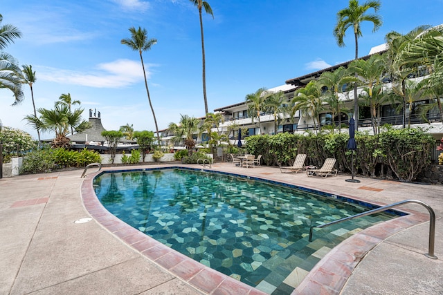 75-6082 Alii Dr Unit B229, Kailua-Kona, HI 96740 - view of community pool