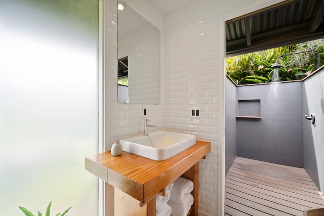 2-3161 Kaumualii Hwy Unit 2, Kalaheo, HI 96741 - bathroom featuring a sink and backsplash