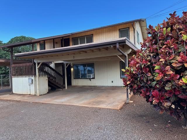 9622 Waena Rd, Waimea, HI 96796 - view of front facade featuring stairs