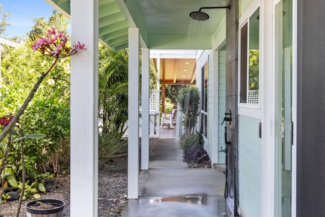 76-206 Kealoha St Unit 2A, Kailua-Kona, HI 96740 - view of covered porch