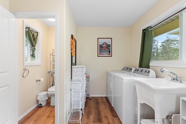16-1580 39th Ave, Kurtistown, HI 96760 - washroom with wood finished floors, baseboards, and washer and dryer