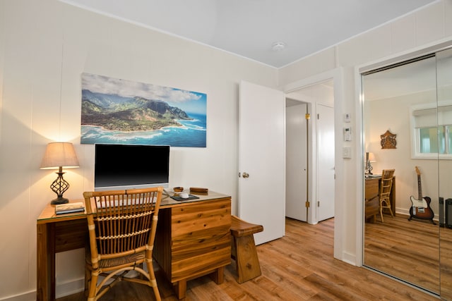 5587 Kawaihau Rd, Kapaa, HI 96746 - office featuring wood finished floors