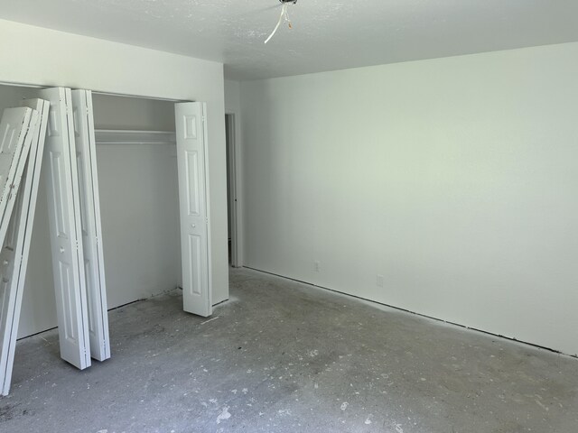 13-3436 Alapai St, Pahoa, HI 96778 - unfurnished bedroom with a closet