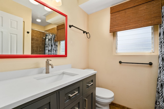 5167 Holomua Pl, Kapaa, HI 96746 - bathroom with vanity, toilet, and a tile shower
