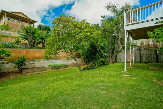 5167 Holomua Pl, Kapaa, HI 96746 - view of yard featuring a garden