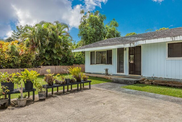 171 Lani Alii Pl, Kapaa, HI 96746 - property entrance with a porch