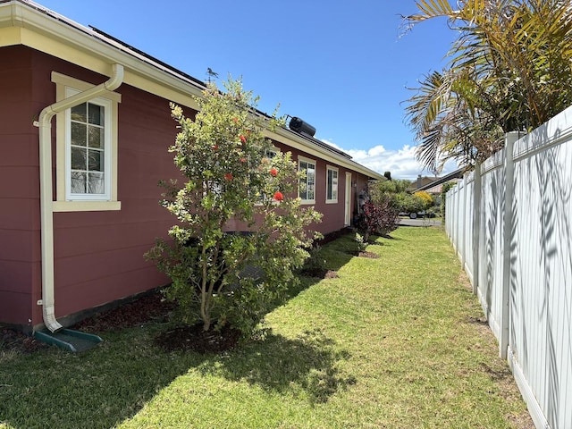 67-1272 Laikealoha St, Kamuela, HI 96743 - view of yard