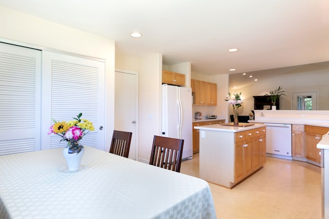 67-1272 Laikealoha St, Kamuela, HI 96743 - dining space with recessed lighting