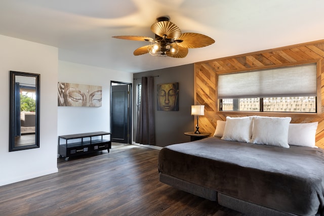 75-5811 Nani Kailua Pl, Kailua-Kona, HI 96740 - bedroom with baseboards, wood finished floors, and a ceiling fan