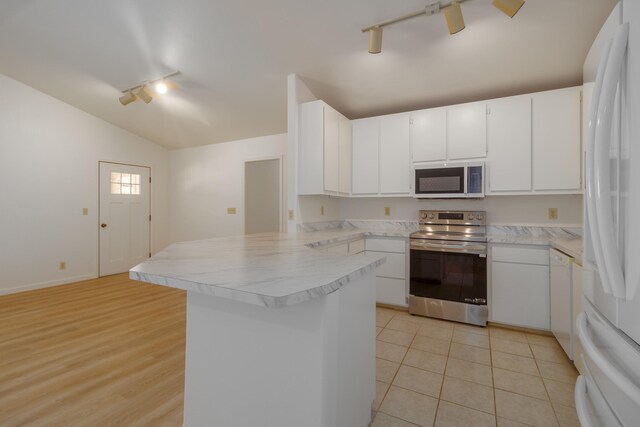 44-3200 Kula Kahiko Rd, Honokaa, HI 96727 - photo 13