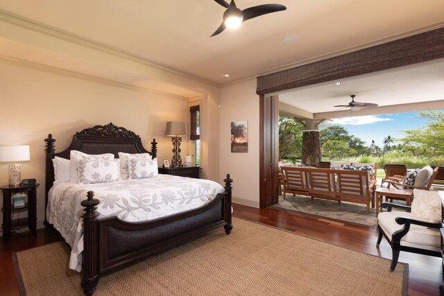 62-3512 Kaunaoa Lii Pl Unit 10B, Kamuela, HI 96743 - bedroom featuring wood finished floors, crown molding, a ceiling fan, and recessed lighting