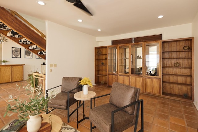 724-B Wainaku St, Hilo, HI 96720 - sitting room featuring recessed lighting