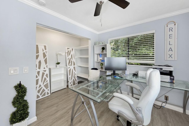 15-1925 4th Ave, Keaau, HI 96749 - office space featuring wood finished floors, a ceiling fan, and ornamental molding