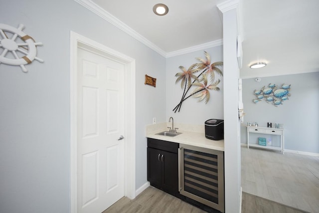 15-1925 4th Ave, Keaau, HI 96749 - indoor wet bar with beverage cooler, light wood-style floors, and ornamental molding