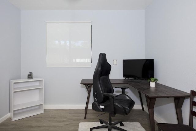 15-1925 4th Ave, Keaau, HI 96749 - office space featuring wood finished floors and baseboards