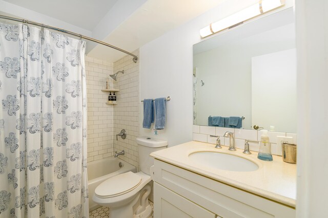 69-1647 Puako Beach Dr Unit 105, Kamuela, HI 96743 - full bathroom with vanity, toilet, and shower / tub combo