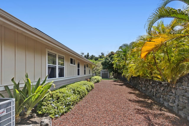 75-149 Kamilo St, Kailua-Kona, HI 96740 - view of yard featuring central air condition unit