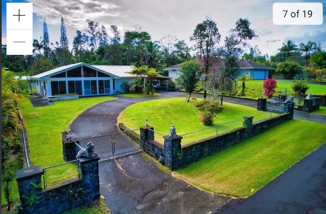 15-473 Anae St, Pahoa, HI 96778 - surrounding community with driveway and a gate