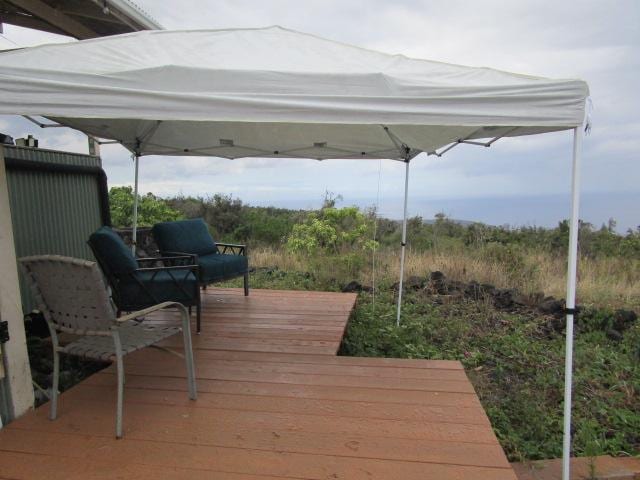 89-902 Rd Rd, Captain Cook, HI 96704 - view of wooden deck