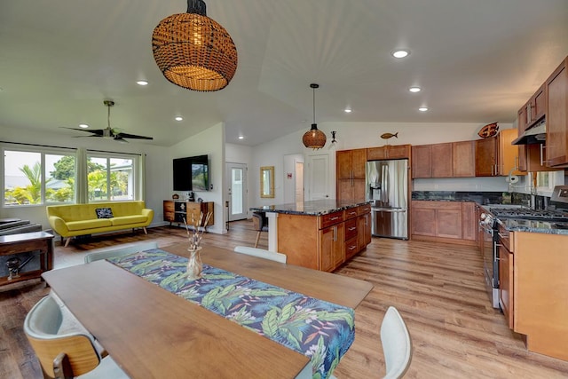 16-1516 Pohaku Cir, Keaau, HI 96749 - dining area with lofted ceiling, light wood-style flooring, recessed lighting, and a ceiling fan