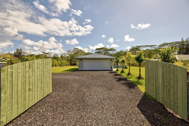 16-1516 Pohaku Cir, Keaau, HI 96749 - view of detached garage